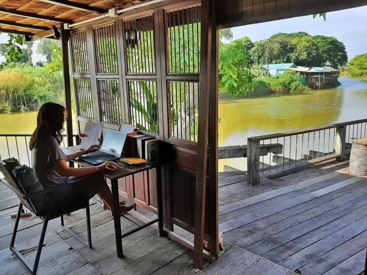 Rustic​ Charm​ Suphan​ Ban Tha Pong Eksteriør bilde