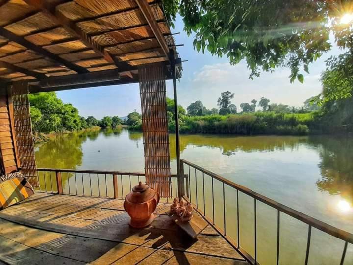 Rustic​ Charm​ Suphan​ Ban Tha Pong Eksteriør bilde