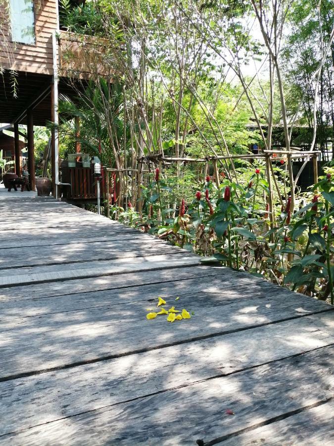 Rustic​ Charm​ Suphan​ Ban Tha Pong Eksteriør bilde